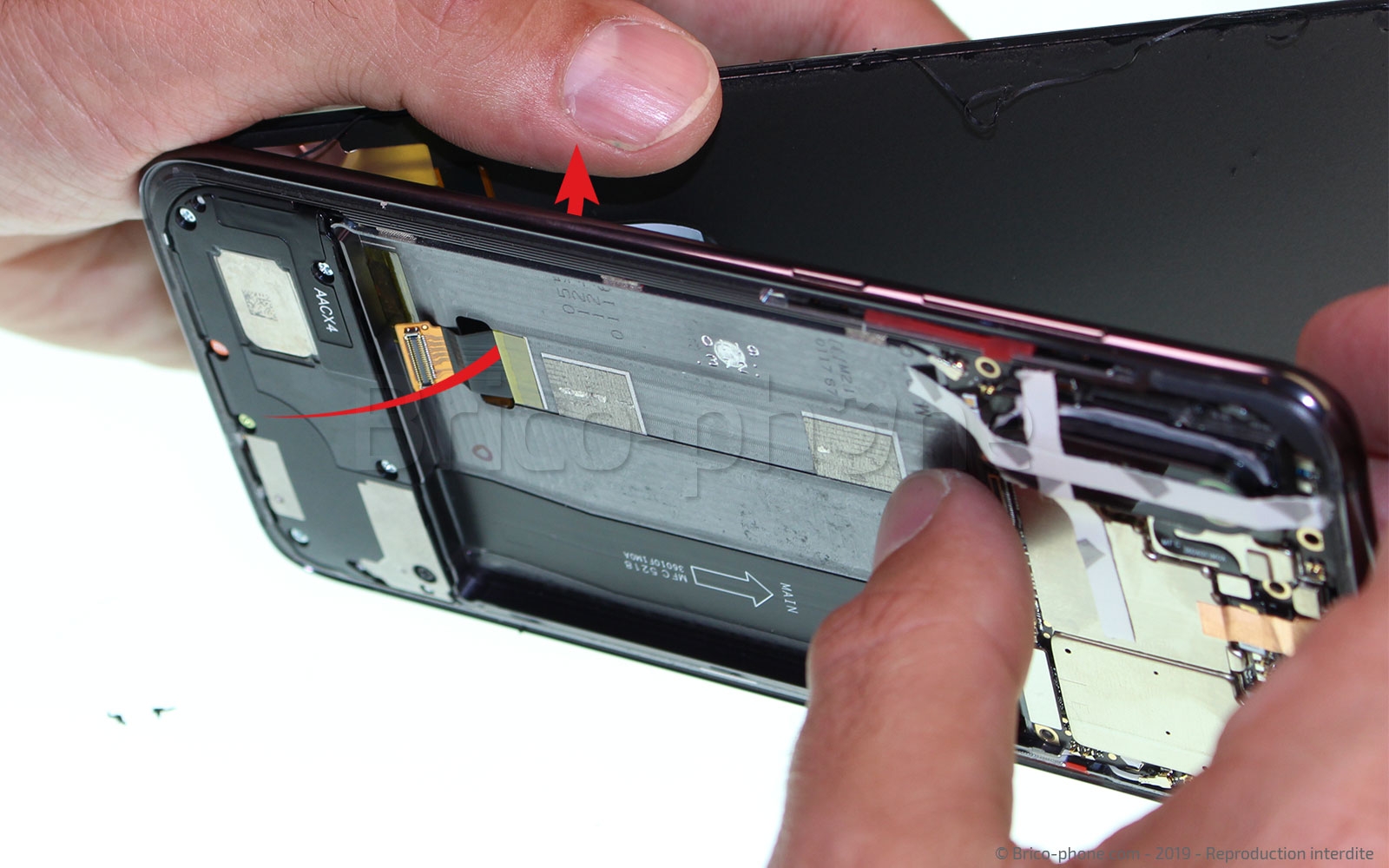 Changement d'écran (vitre+LCD) sur Mi 9 photo 2