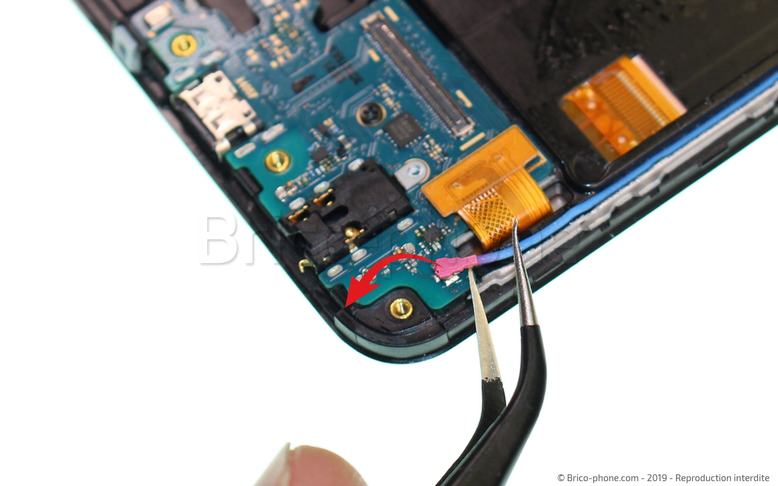 Changement d'écran vitre et AMOLED sur Galaxy A40 photo 1