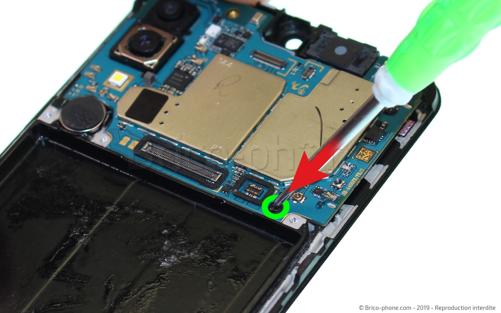 Changement d'écran vitre et AMOLED sur Galaxy A40 photo 1