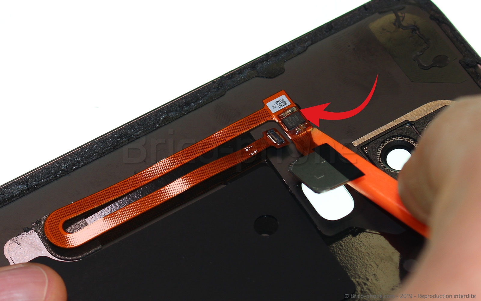 Changement de la vitre arrière sur OnePlus 6 photo 2