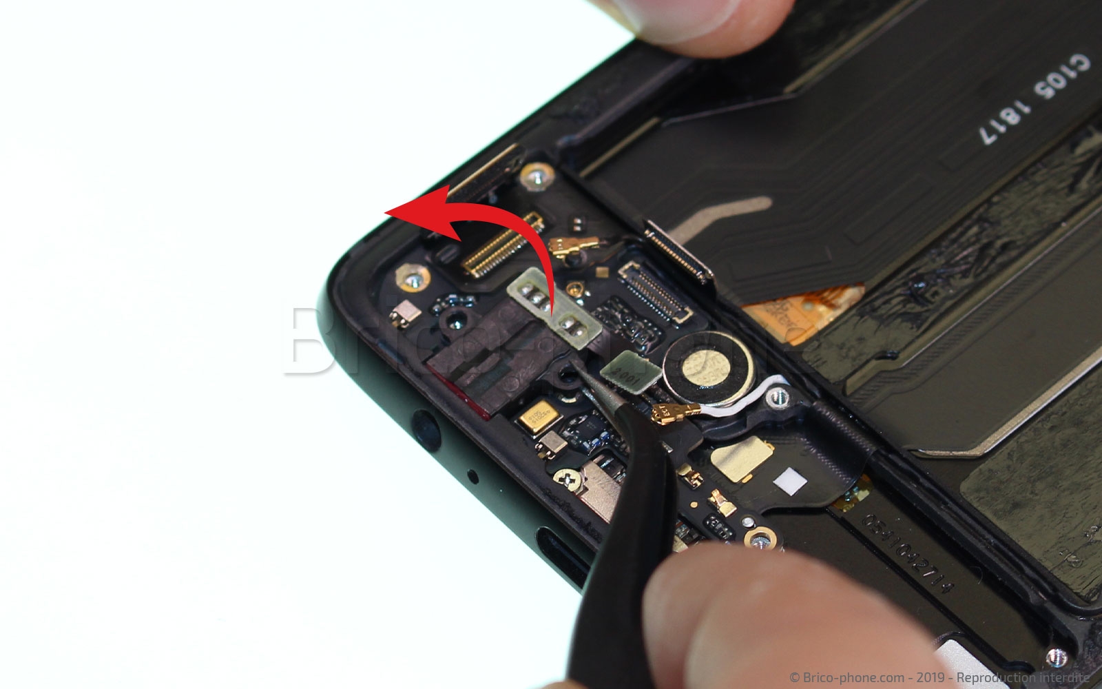 Changement du connecteur de charge sur OnePlus 6 photo 2