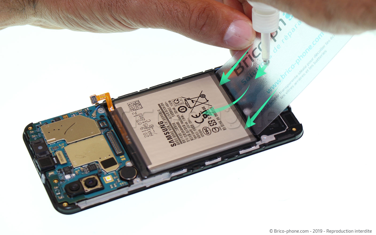 Changement de batterie sur Galaxy A40 photo 1