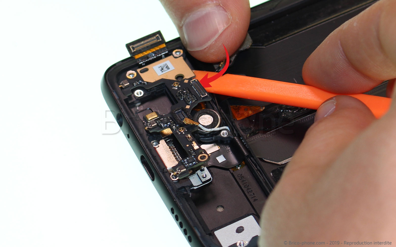 Changement d'écran vitre et LCD sur OnePlus 6 photo 3