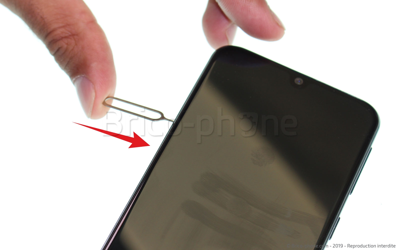 Changement de la vitre arrière sur Galaxy A40 photo 3