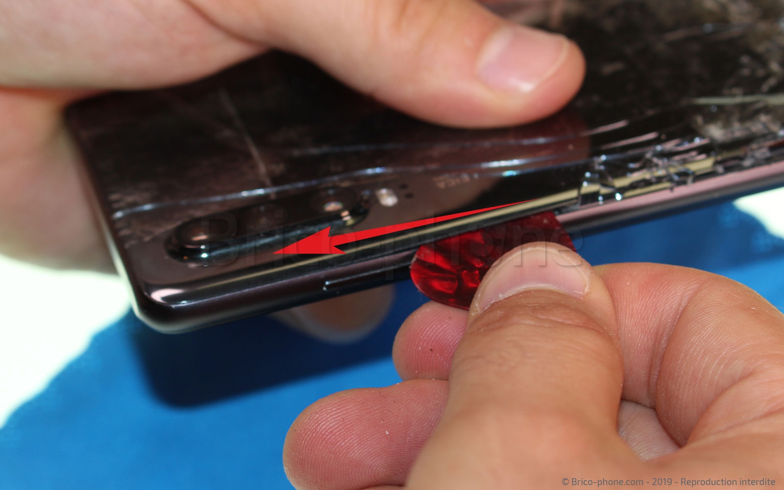 Changement de Vitre Arrière sur P30 photo 1