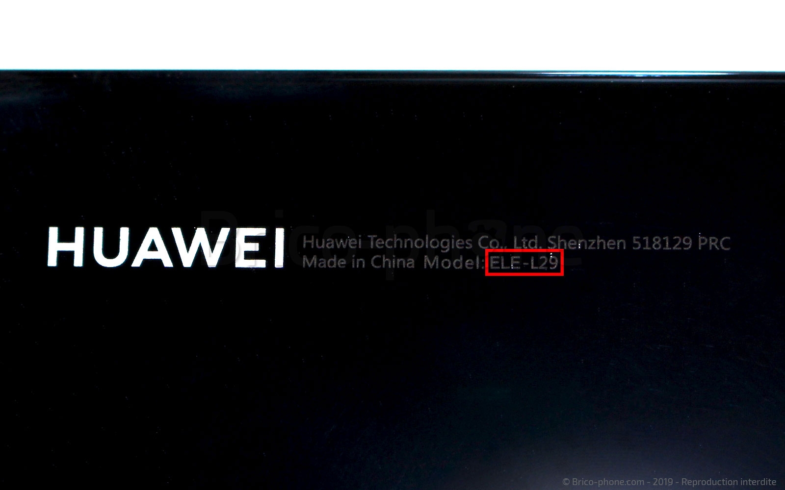 Changement du connecteur de charge sur P30 photo 1