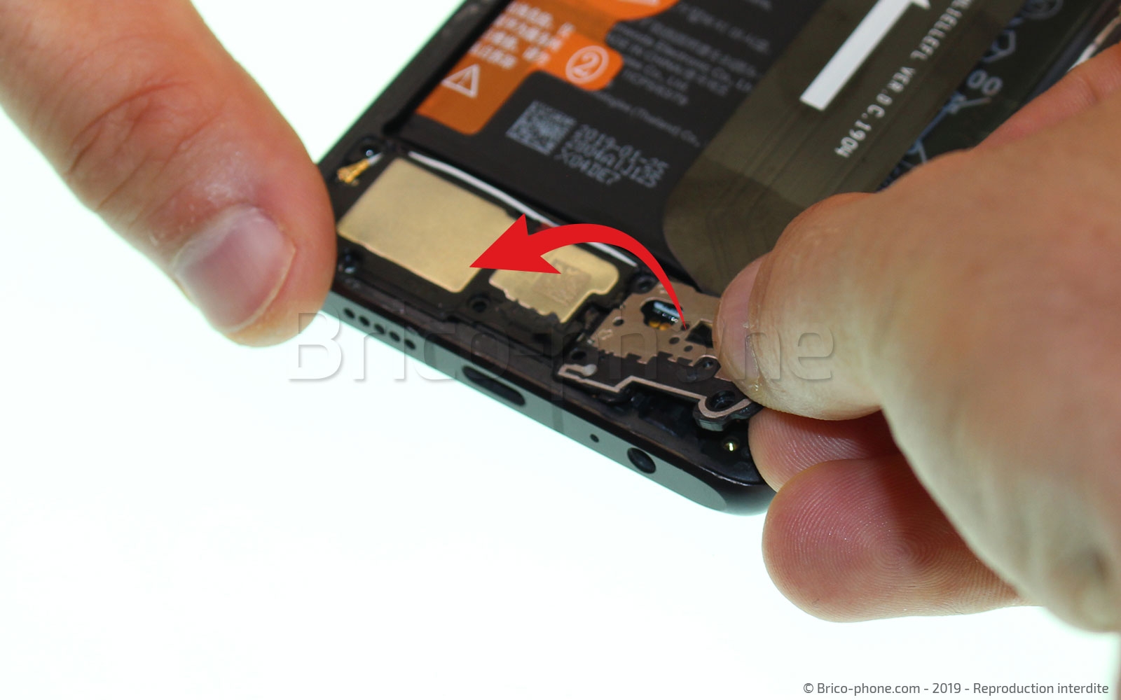 Changement du connecteur de charge sur P30 photo 3