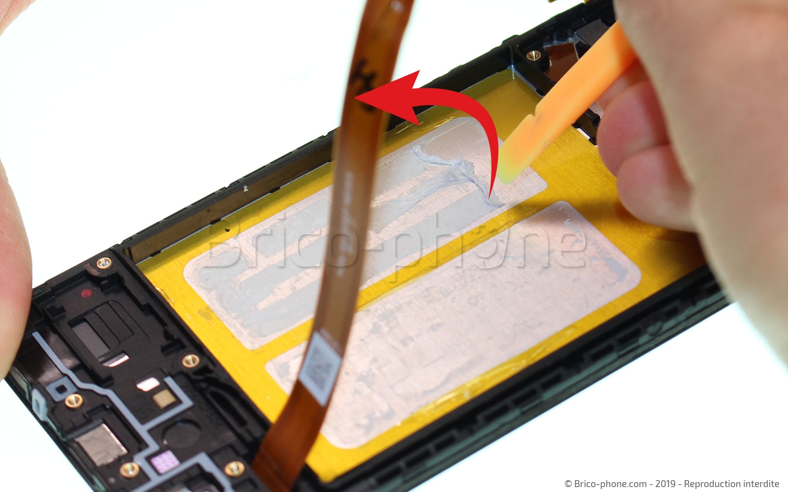 Changement de batterie sur Galaxy A20e photo 1