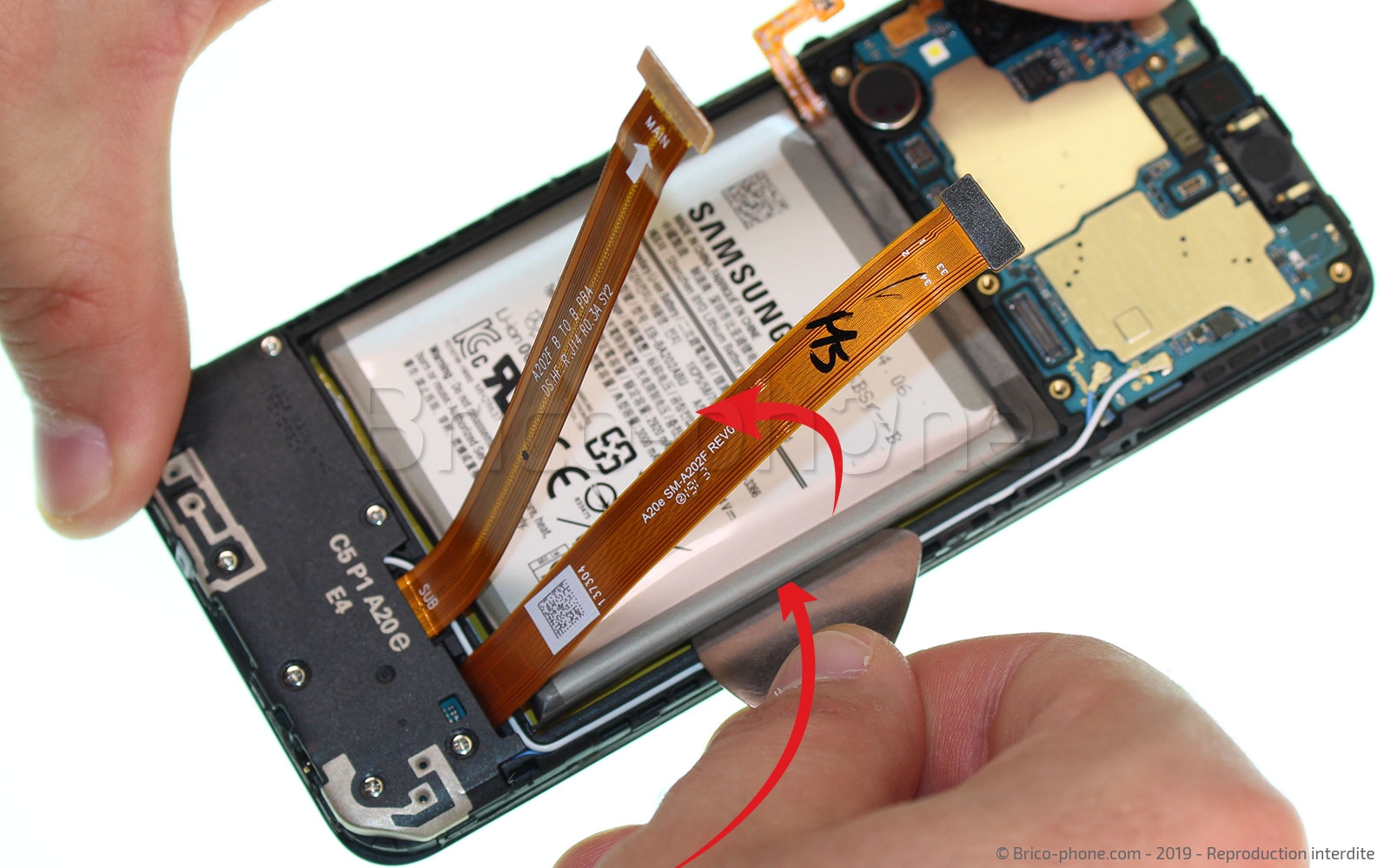 Changement de bloc écran sur Galaxy A20e photo 1