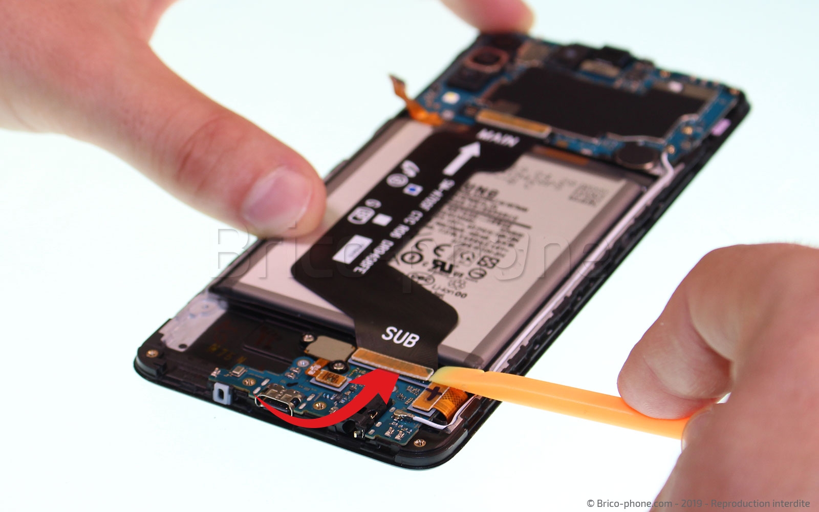 Changement de batterie sur Galaxy A70 photo 3