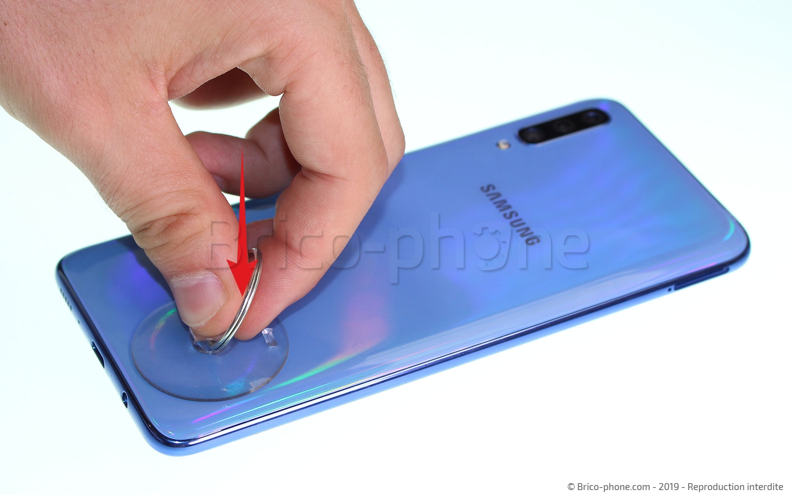 Changement de vitre arrière sur Galaxy A70 photo 4