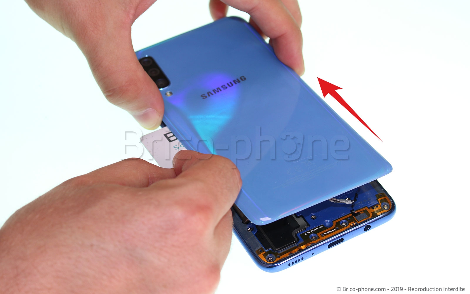 Changement de vitre arrière sur Galaxy A70 photo 3