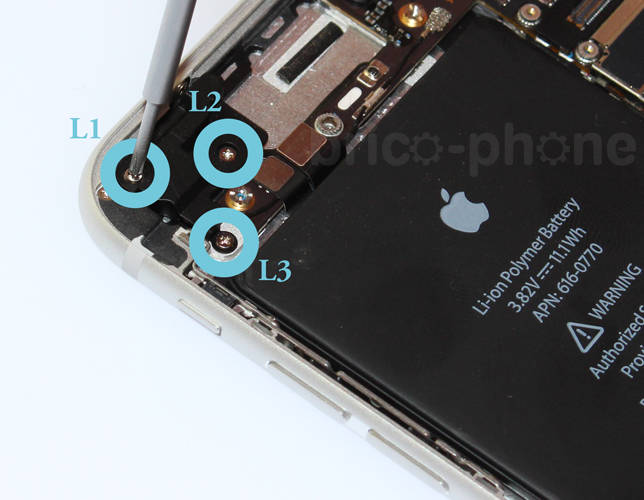 Changement d'antenne WiFi sur iPhone 6 Plus photo 1