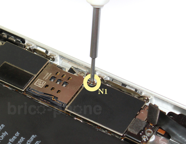 Changement d'antenne WiFi sur iPhone 6 Plus photo 1