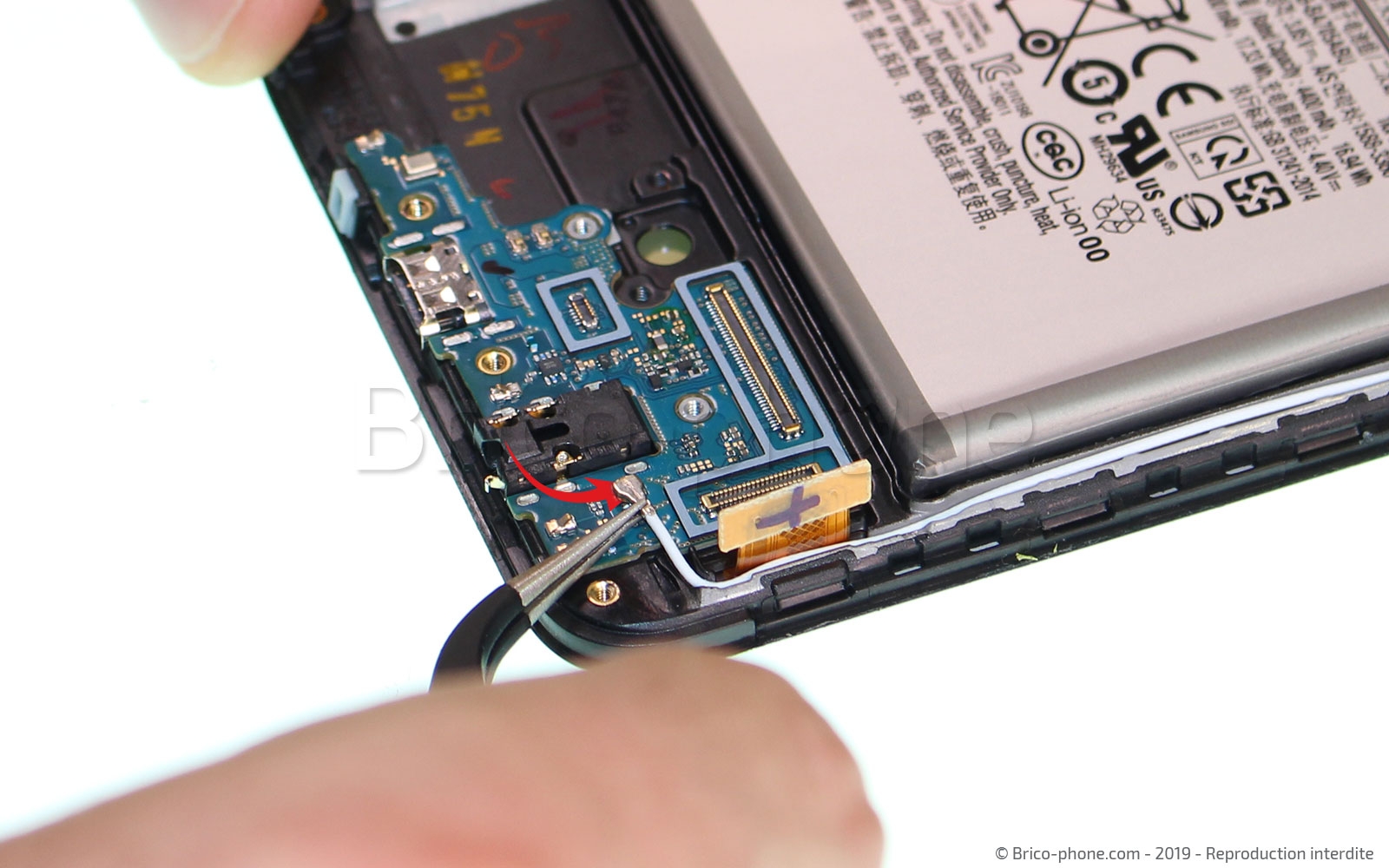 Changement de connecteur de charge sur Galaxy A70 photo 2