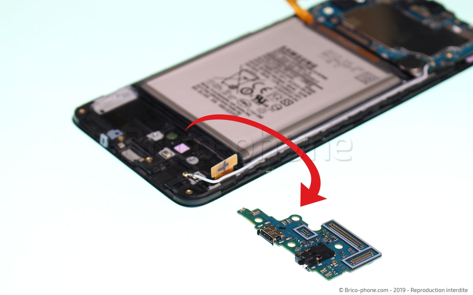 Changement de connecteur de charge sur Galaxy A70 photo 4