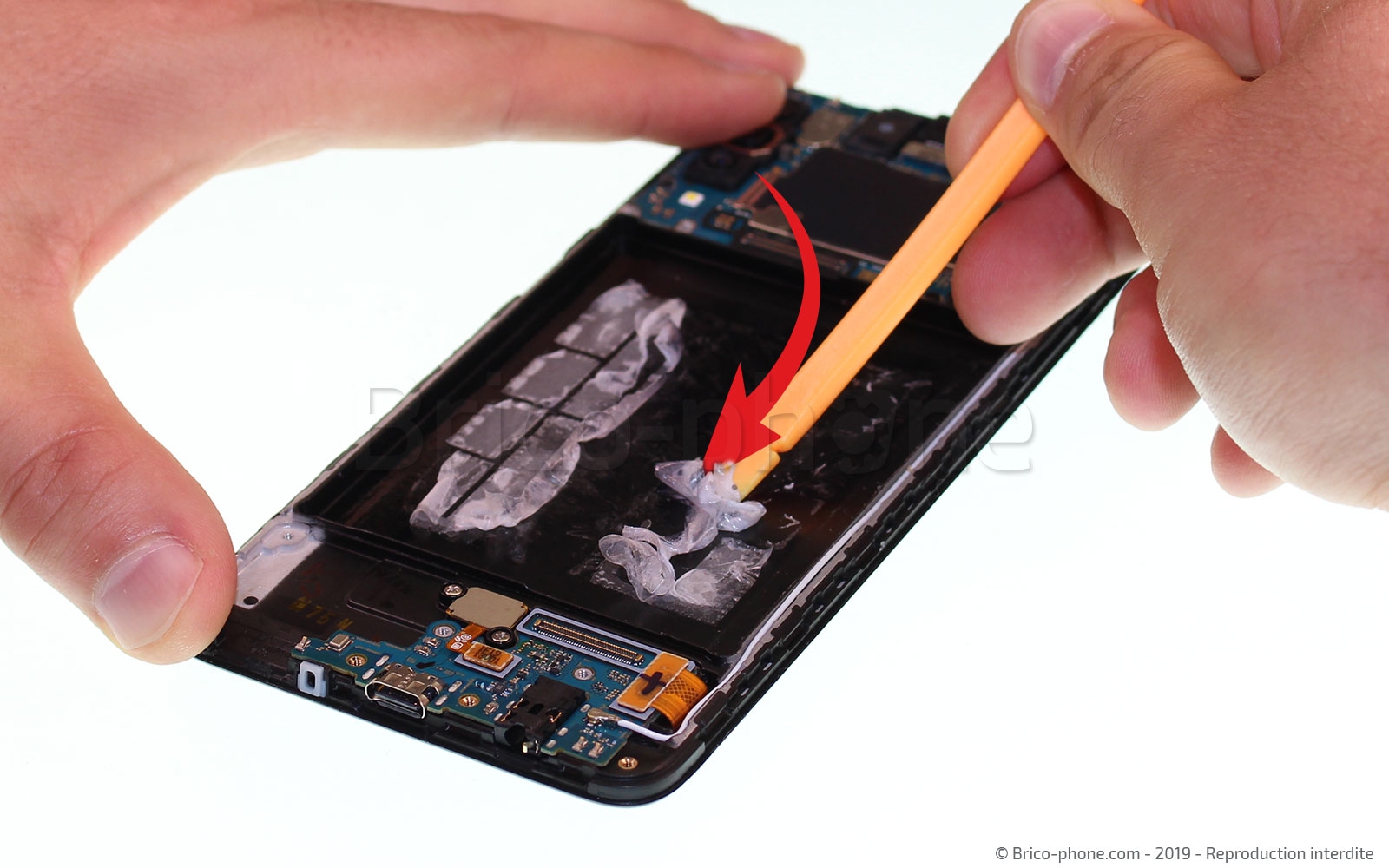 Changement de bloc écran sur Galaxy A70 photo 4