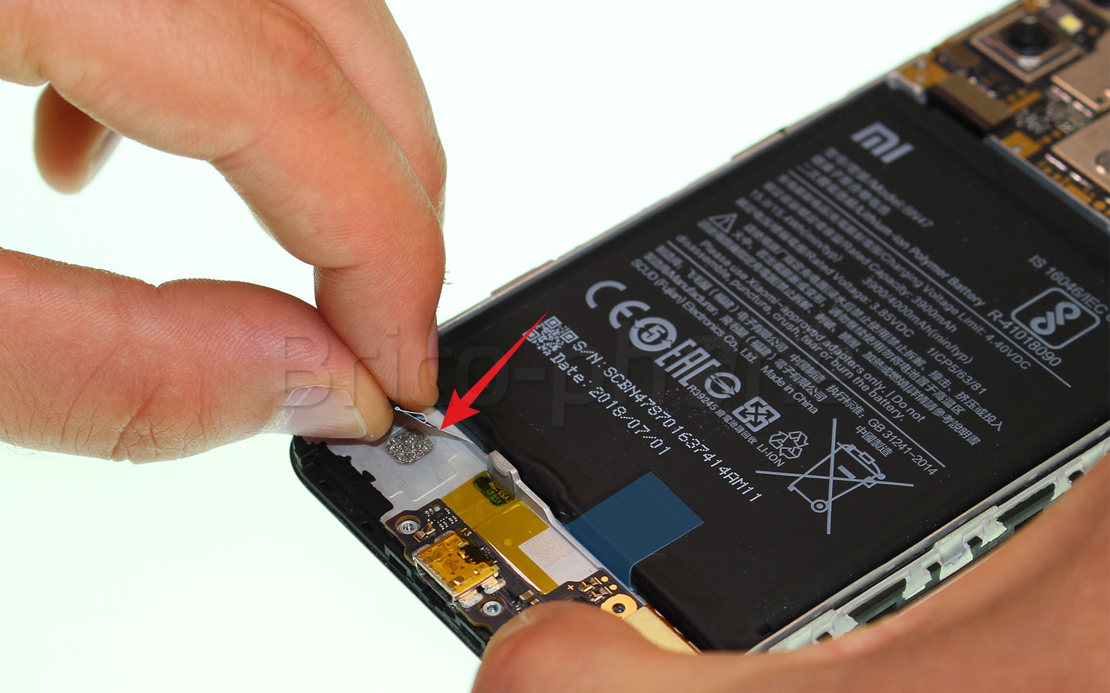 Remplacement de l'écran (vitre+ LCD) sur Mi A2 Lite photo 1