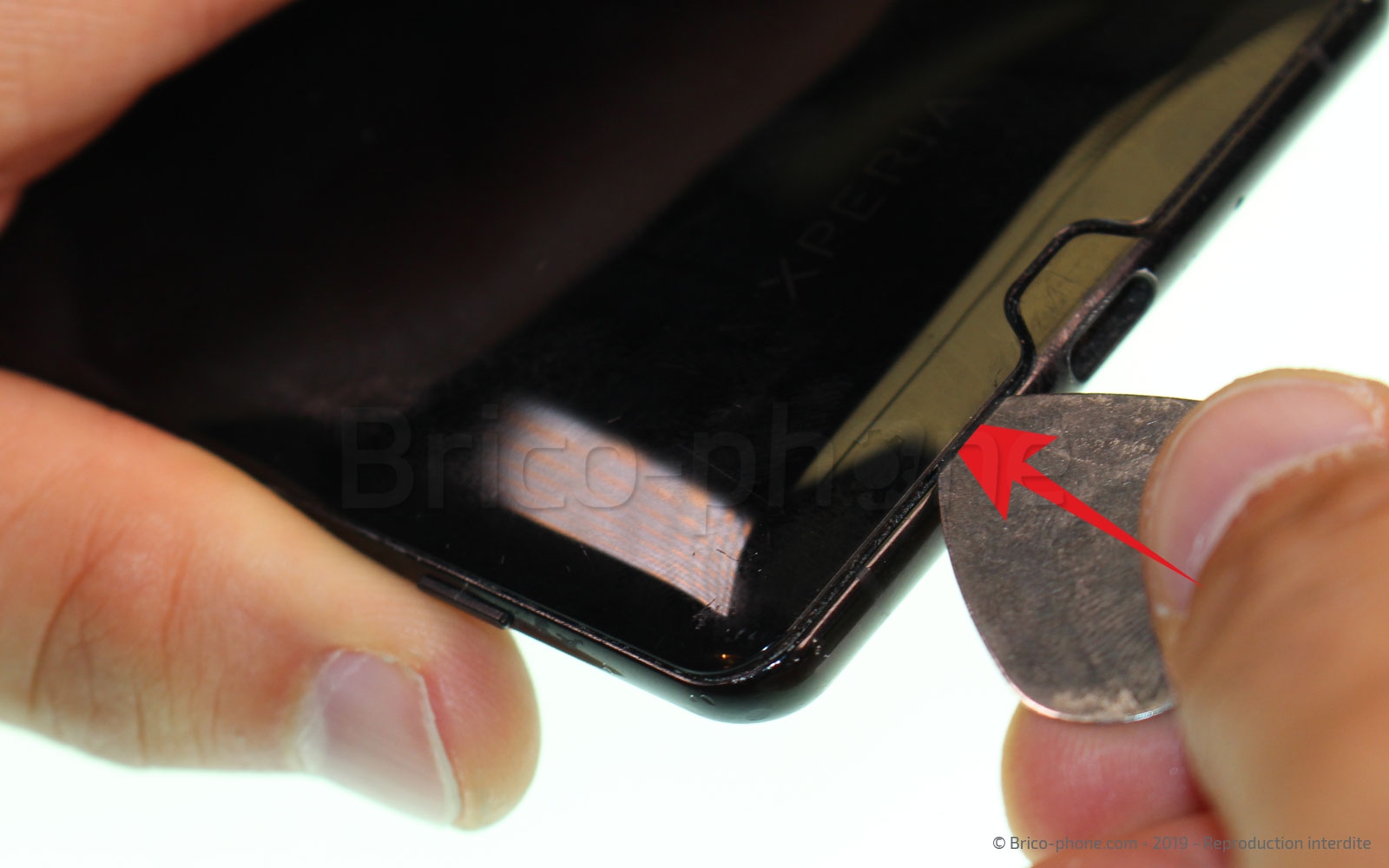 Changement de la vitre arrière sur Xperia XZ3 photo 1