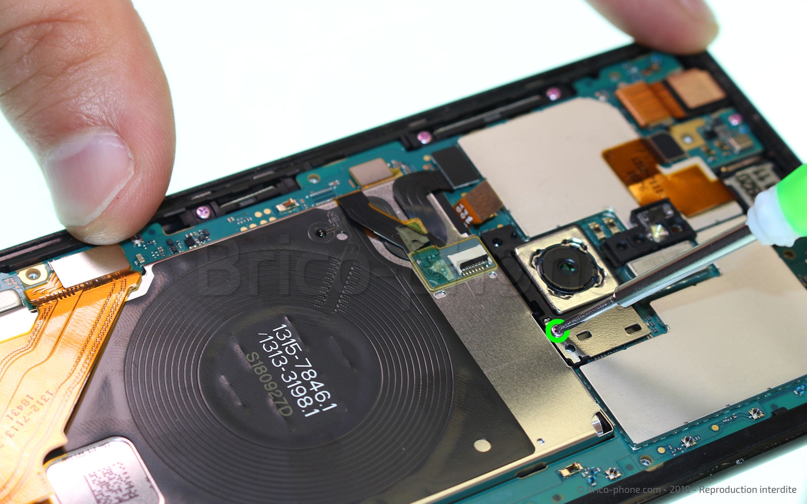 Changement de connecteur de charge sur Xperia XZ3 photo 1