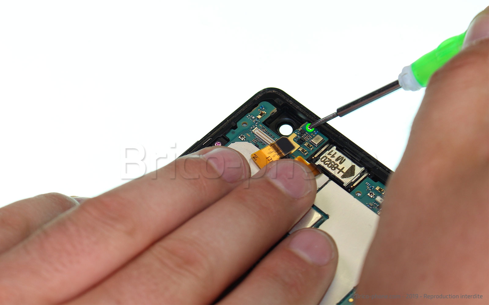 Changement de connecteur de charge sur Xperia XZ3 photo 1