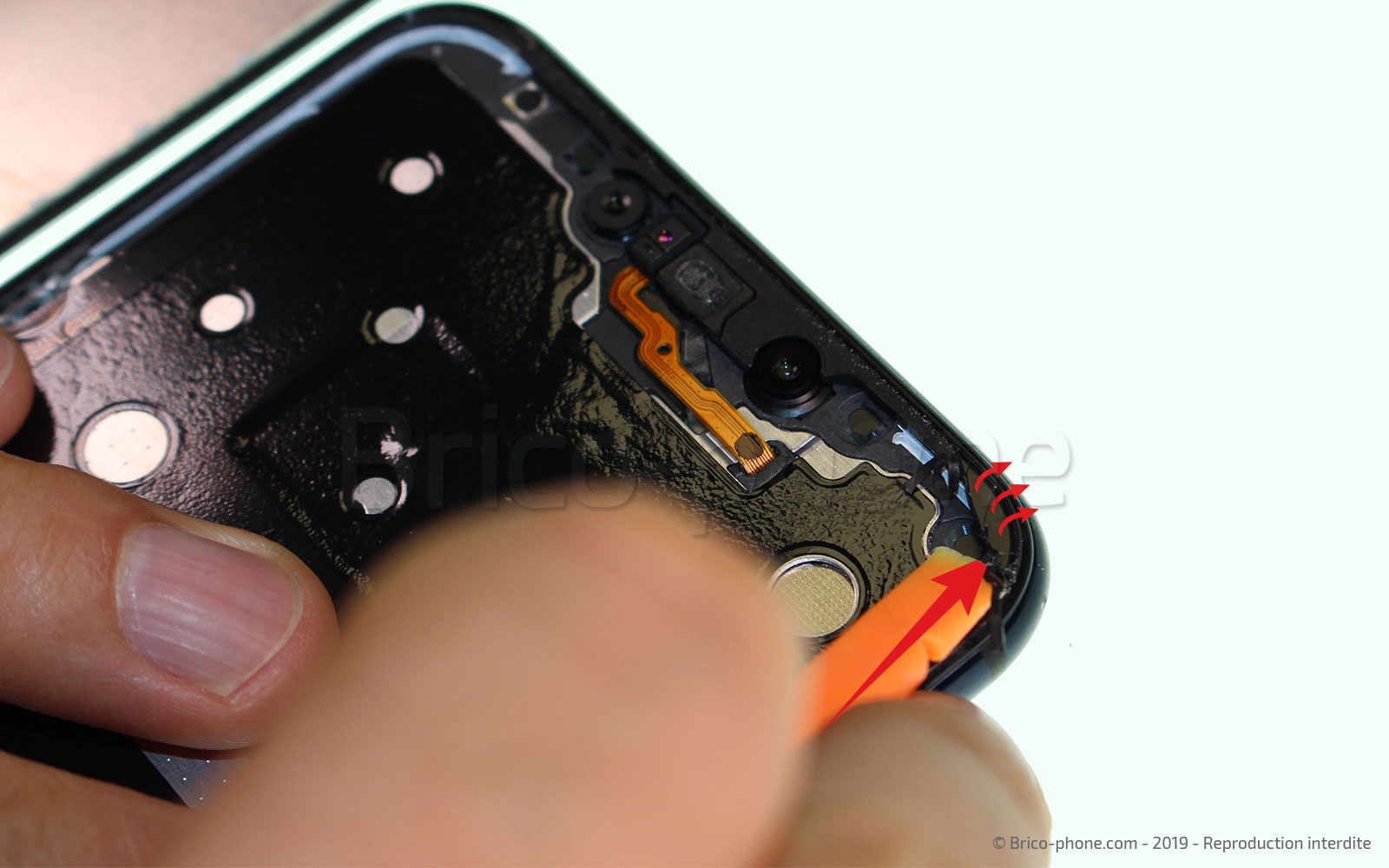 Changement de bloc écran (vitre + LCD) sur Mate 20 Lite photo 4