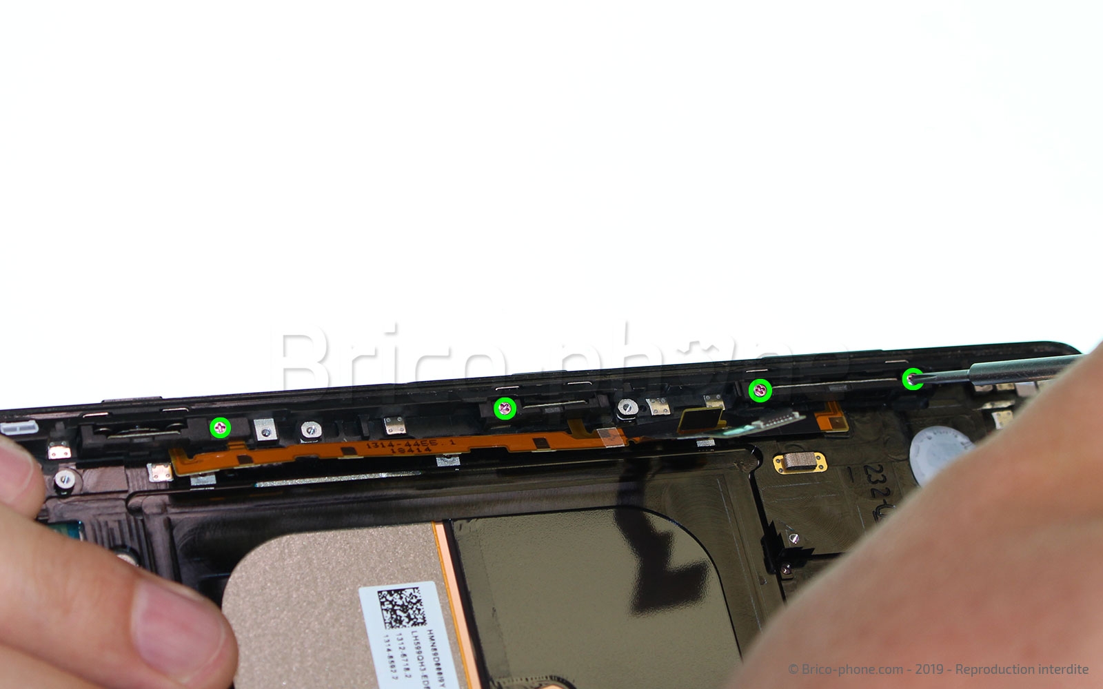 Changement du bloc écran sur Xperia XZ3 photo 1