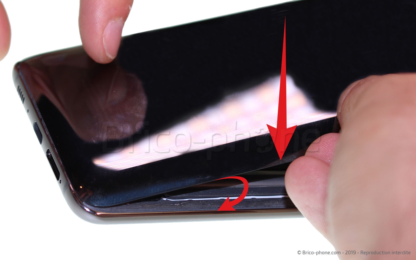 Changement de vitre arrière sur Galaxy A80 photo 2