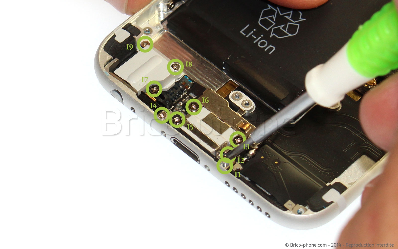 Changement du connecteur de charge sur iPhone 6 photo 1