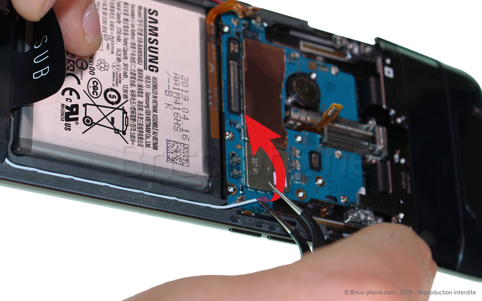 Changement de bloc écran avec châssis sur Galaxy A80 photo 2