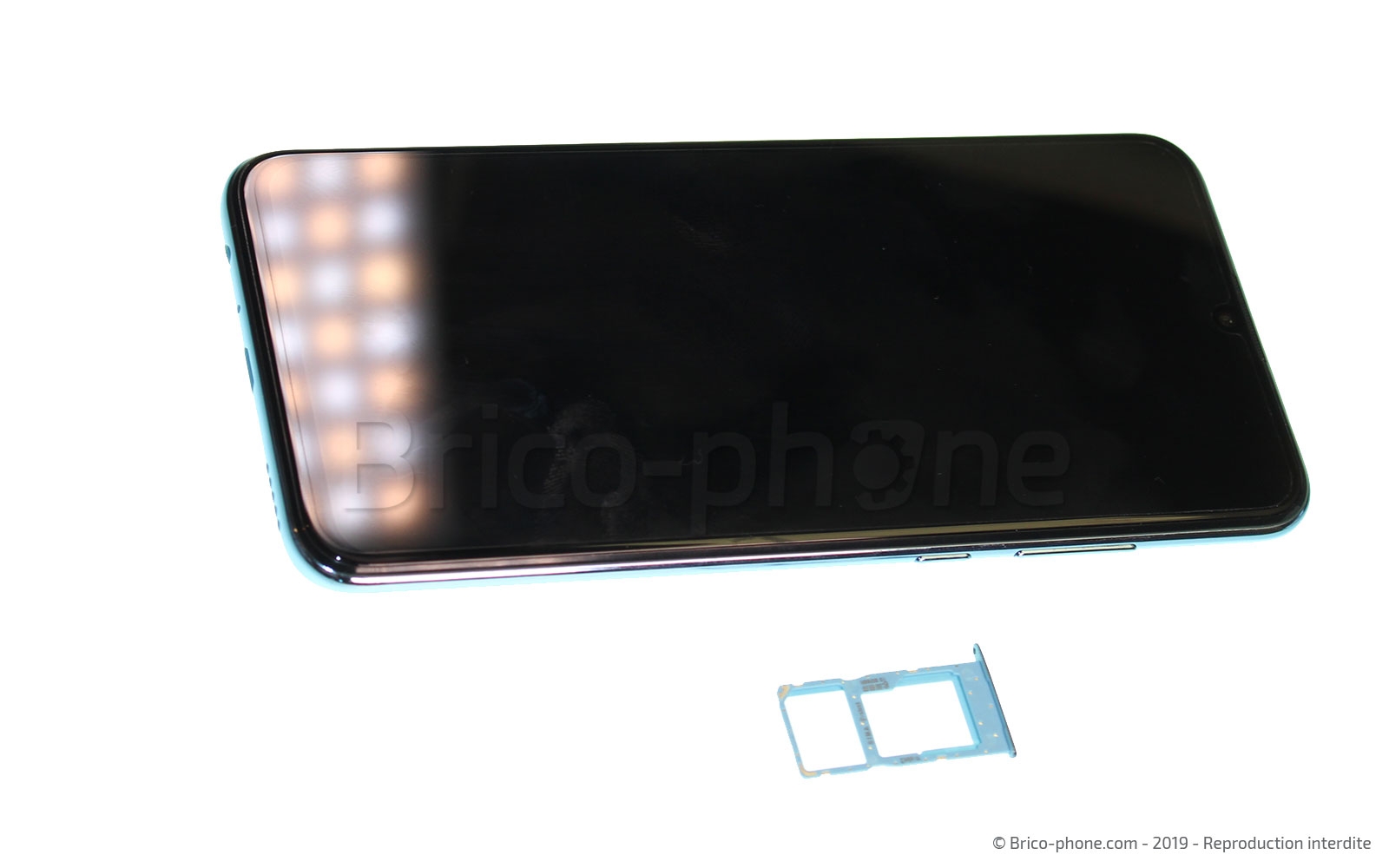 Changement de bloc écran (vitre + LCD) sur Honor 10 Lite photo 4