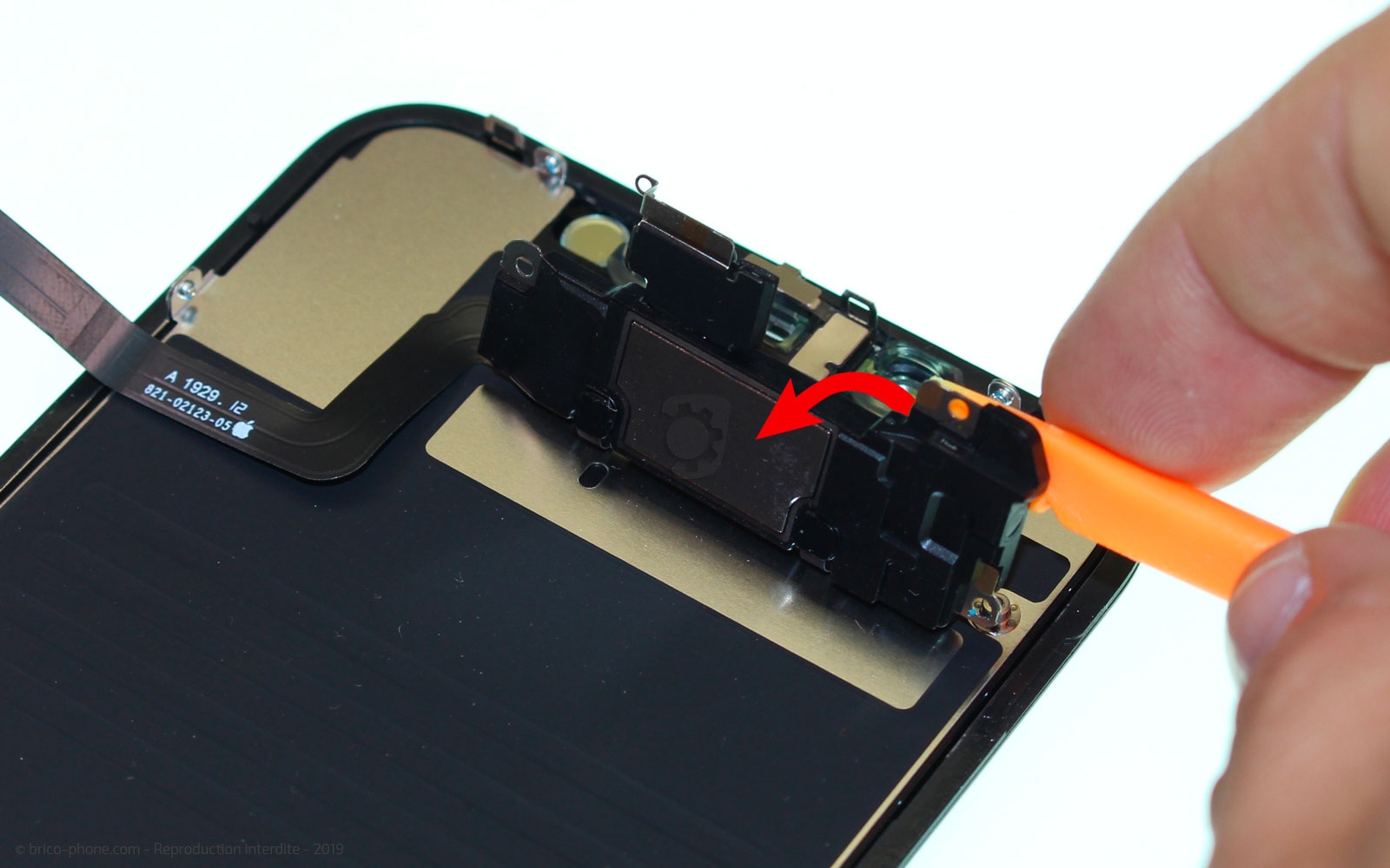 Remplacer l'écran (vitre et LCD) sur iPhone 11 photo 4
