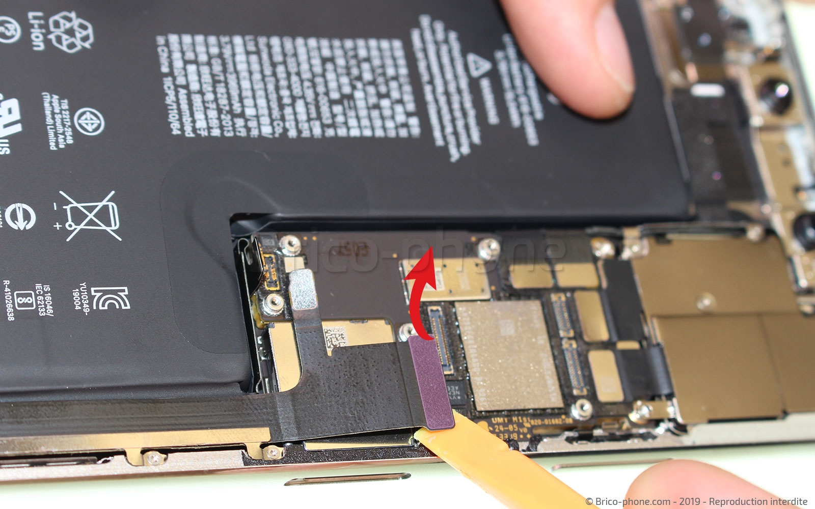 Remplacer le connecteur de charge  sur iPhone 11 Pro Max photo 2