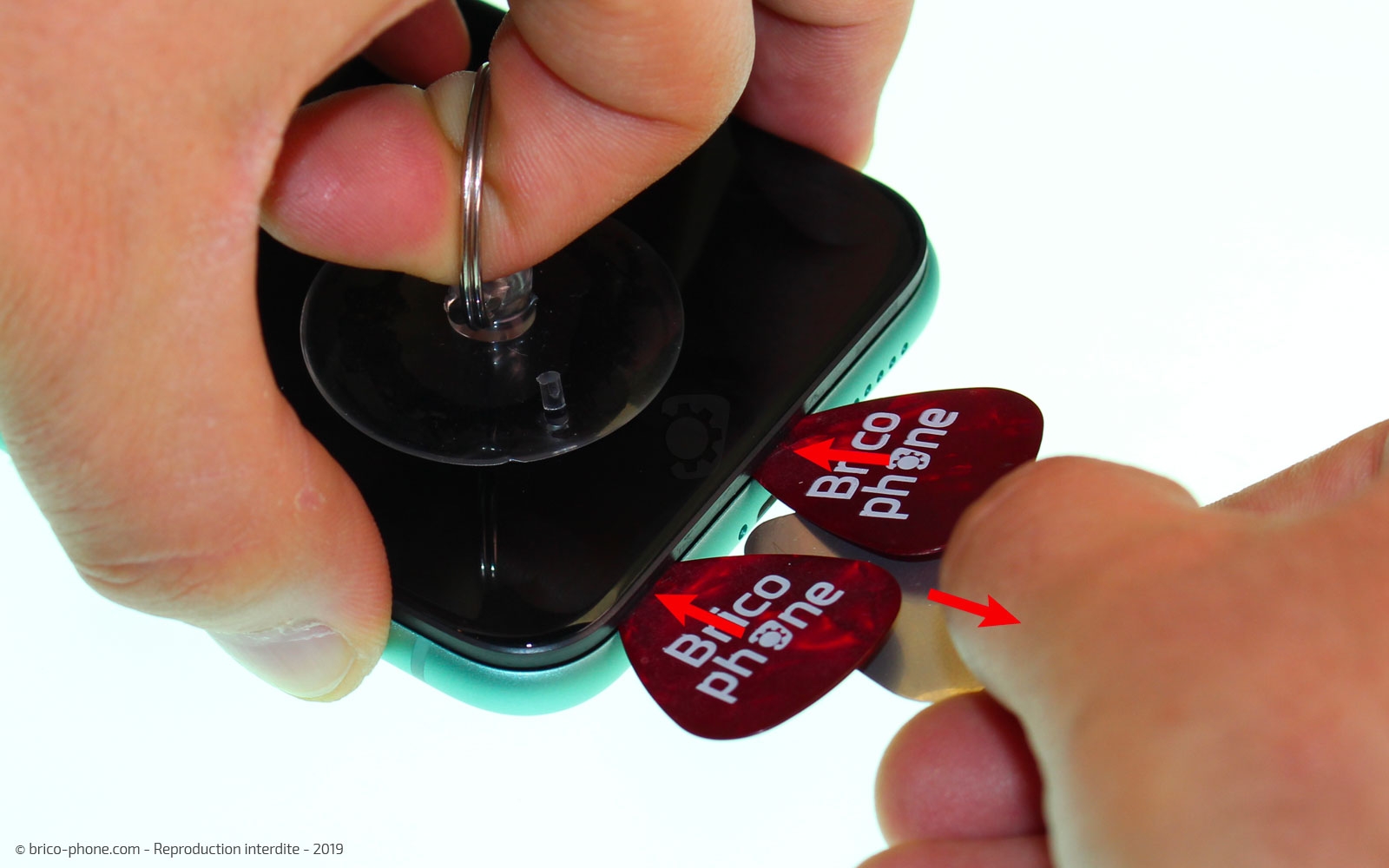 Remplacement du vibreur Taptic Engine sur iPhone 11 photo 4