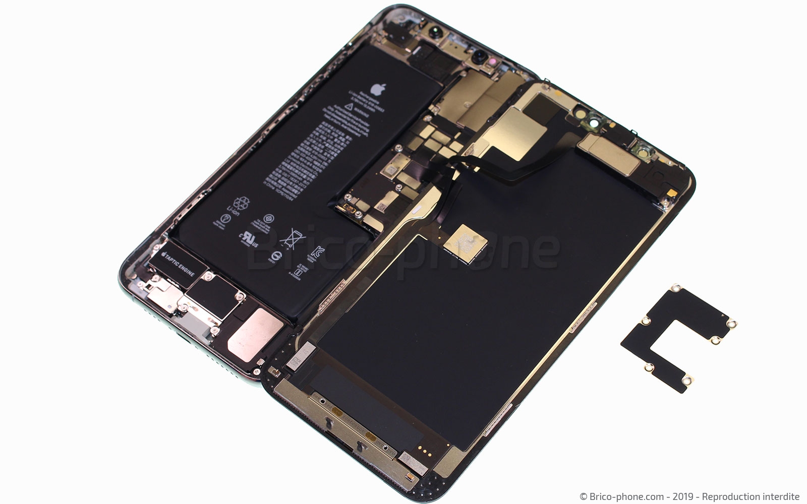 Changement de la triple caméra arrière sur iPhone 11 Pro Max photo 3