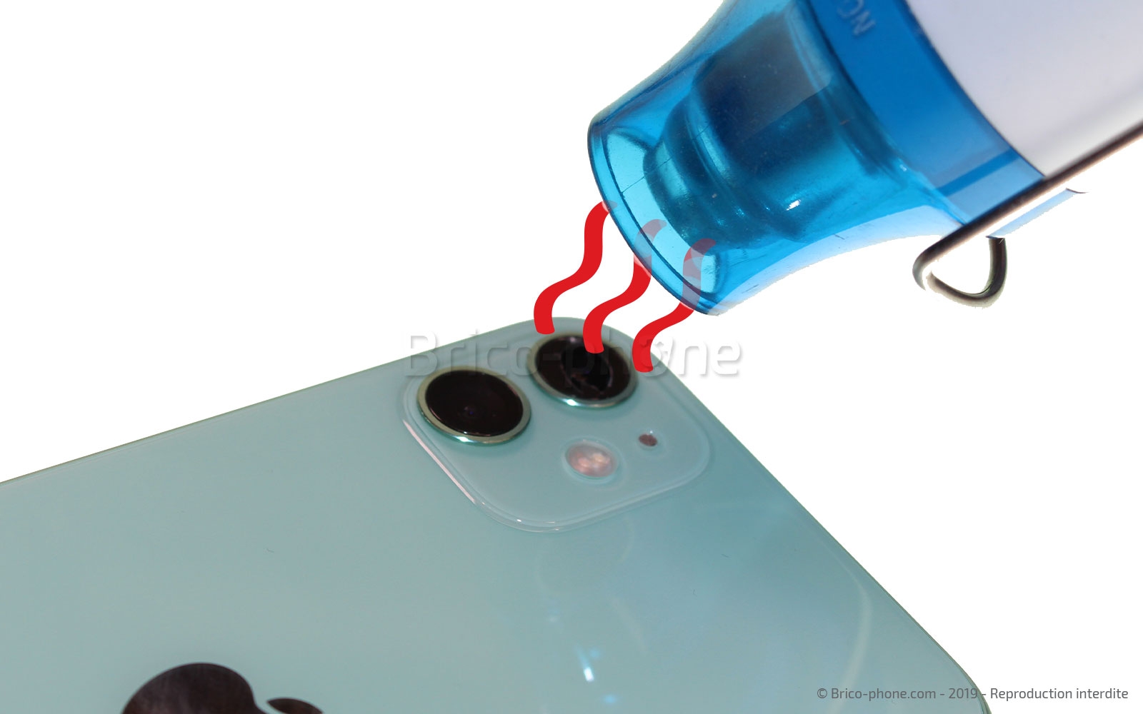 Changement de lentille de la caméra arrière sur iPhone 11 photo 2