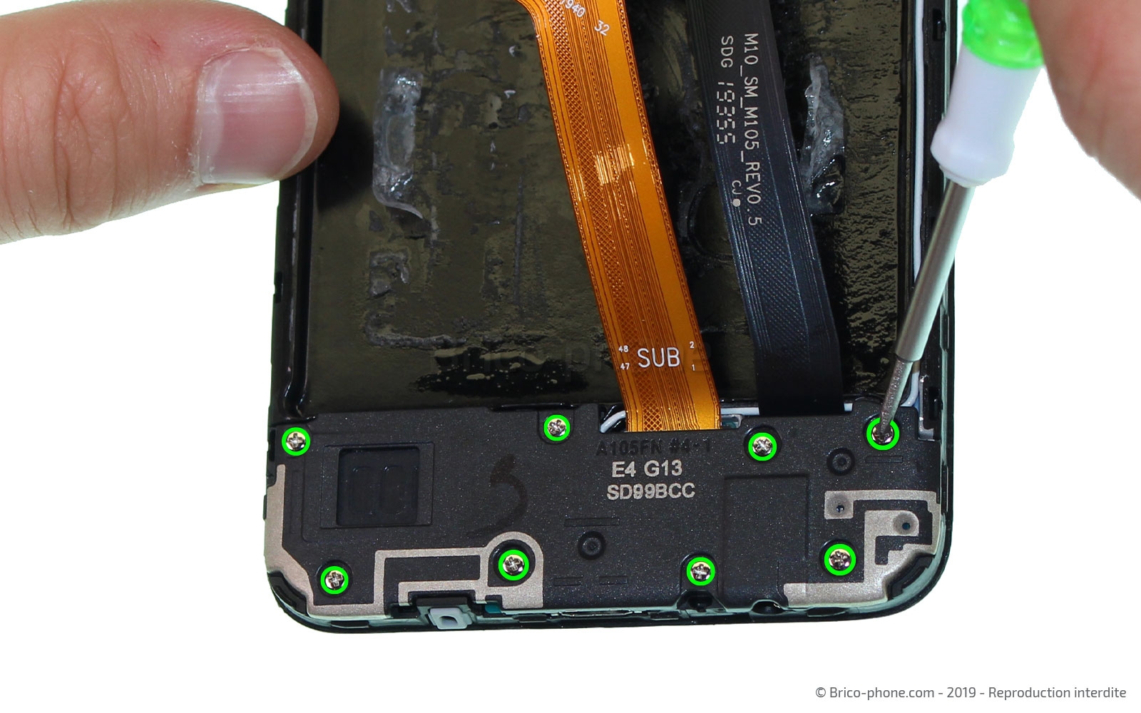 Changement du bloc écran pré-monté sur châssis sur Galaxy A10 photo 1