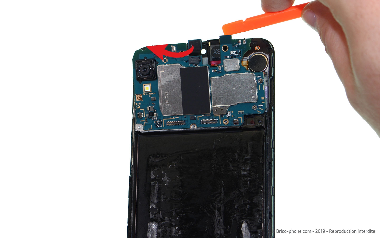 Changement du bloc écran pré-monté sur châssis sur Galaxy A10 photo 3