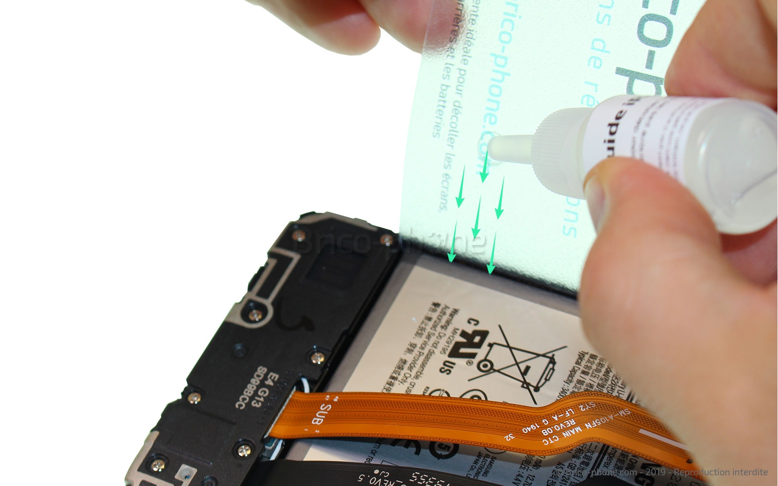 Changement de batterie sur Galaxy A10 photo 2