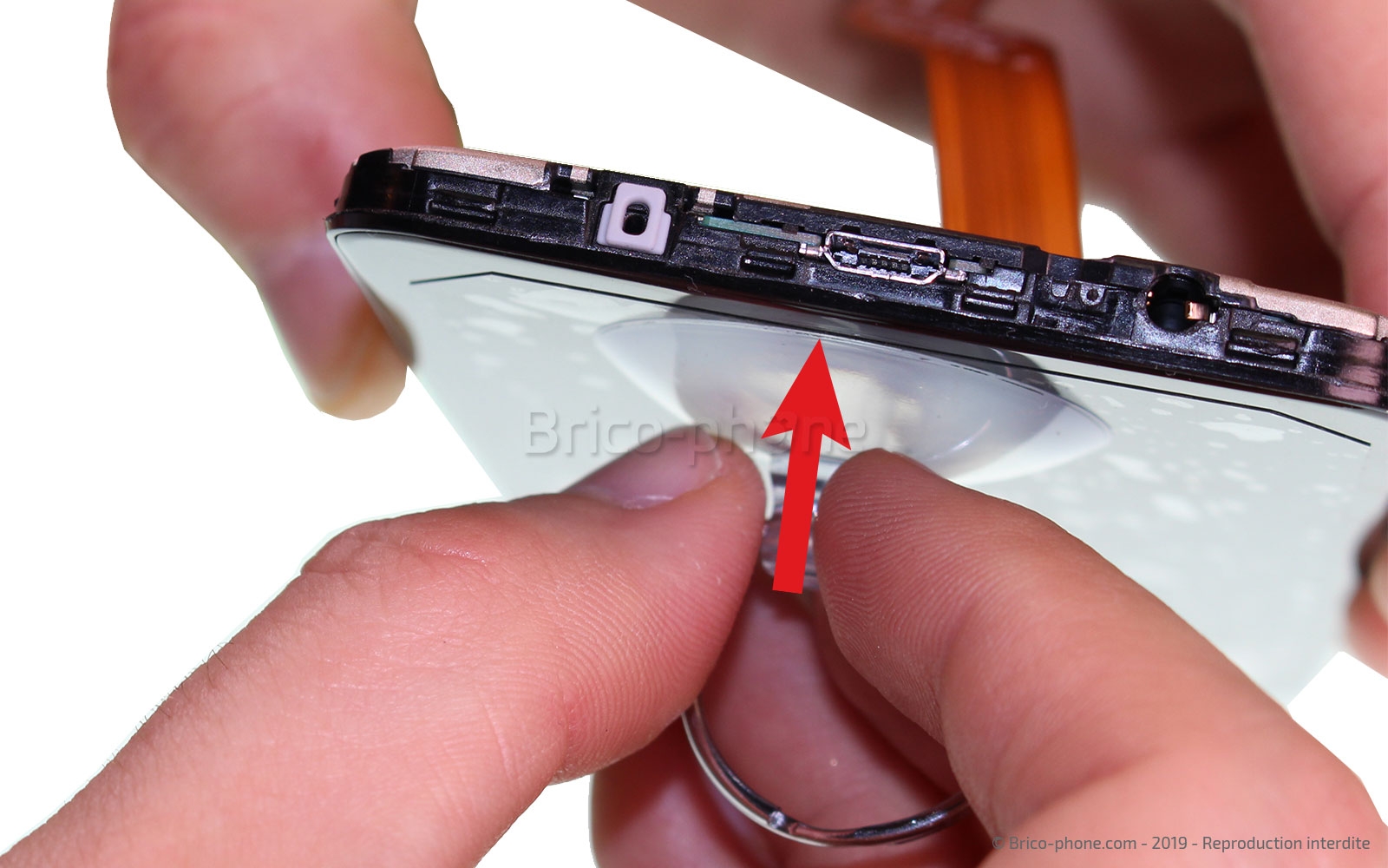 Changement de batterie sur Galaxy A10 photo 3