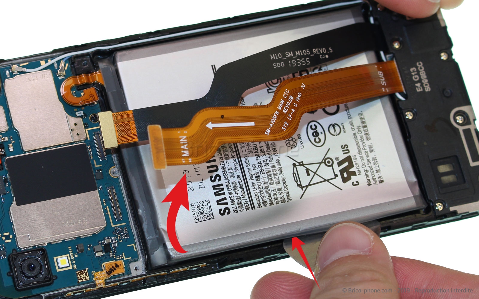 Changement de batterie sur Galaxy A10 photo 1