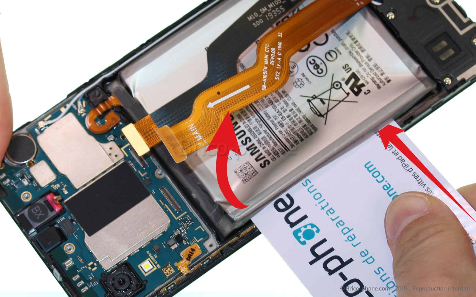 Changement de batterie sur Galaxy A10 photo 2