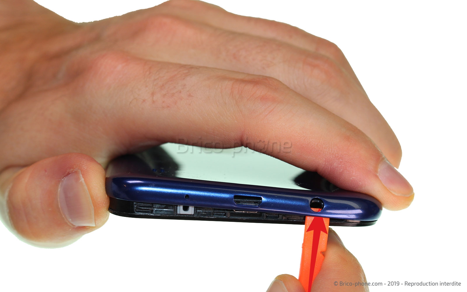 Changement de batterie sur Galaxy A10 photo 1