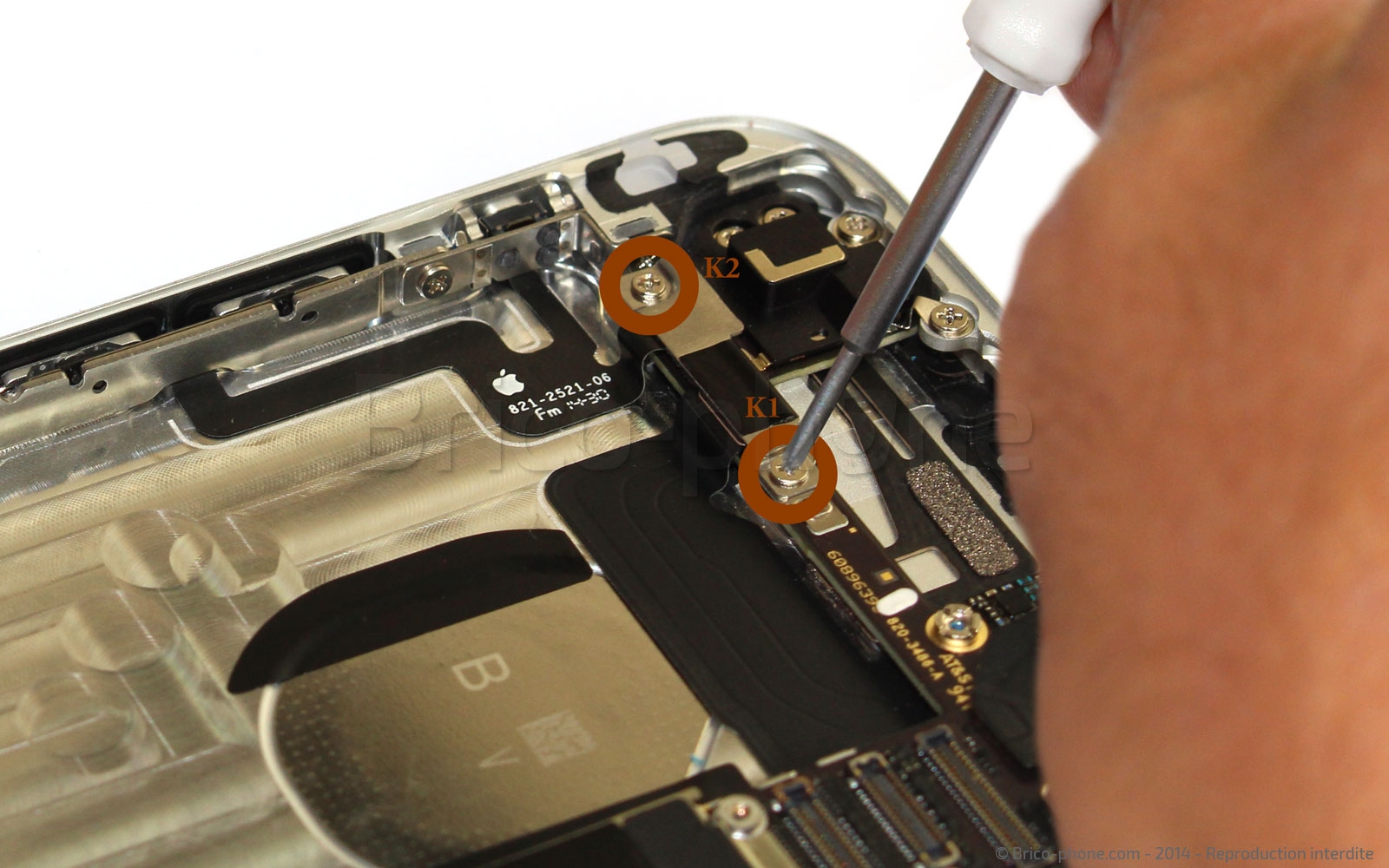 Changement de nappe volume et vibreur sur iPhone 6 photo 1