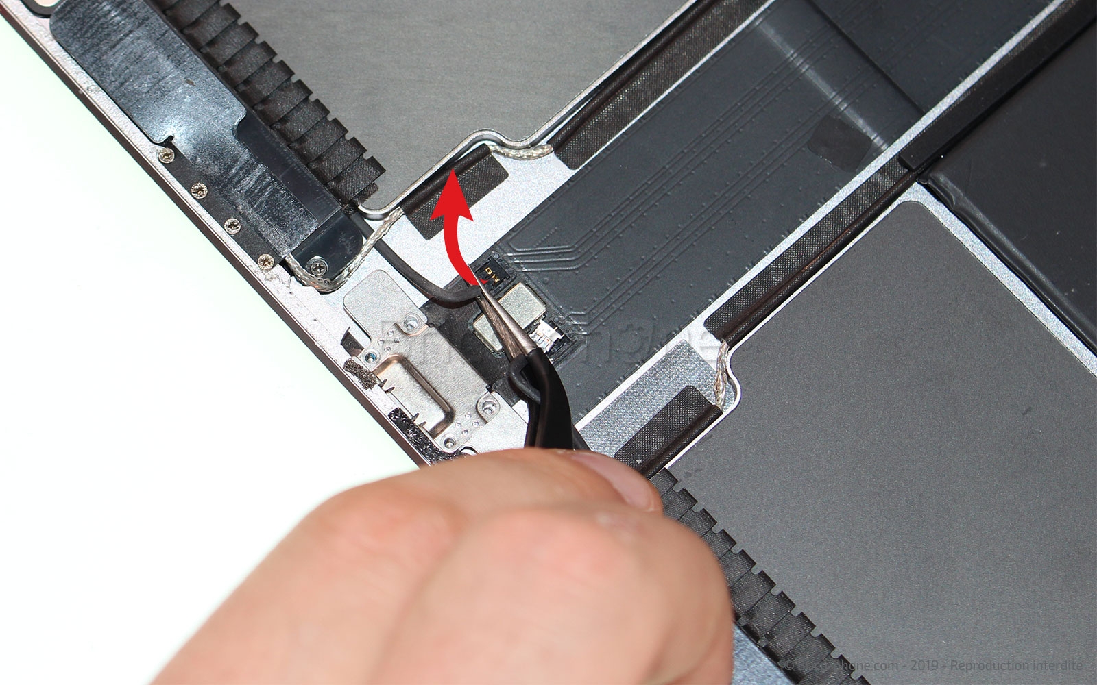 Changement de la batterie sur iPad Pro 12-9 2015 photo 2