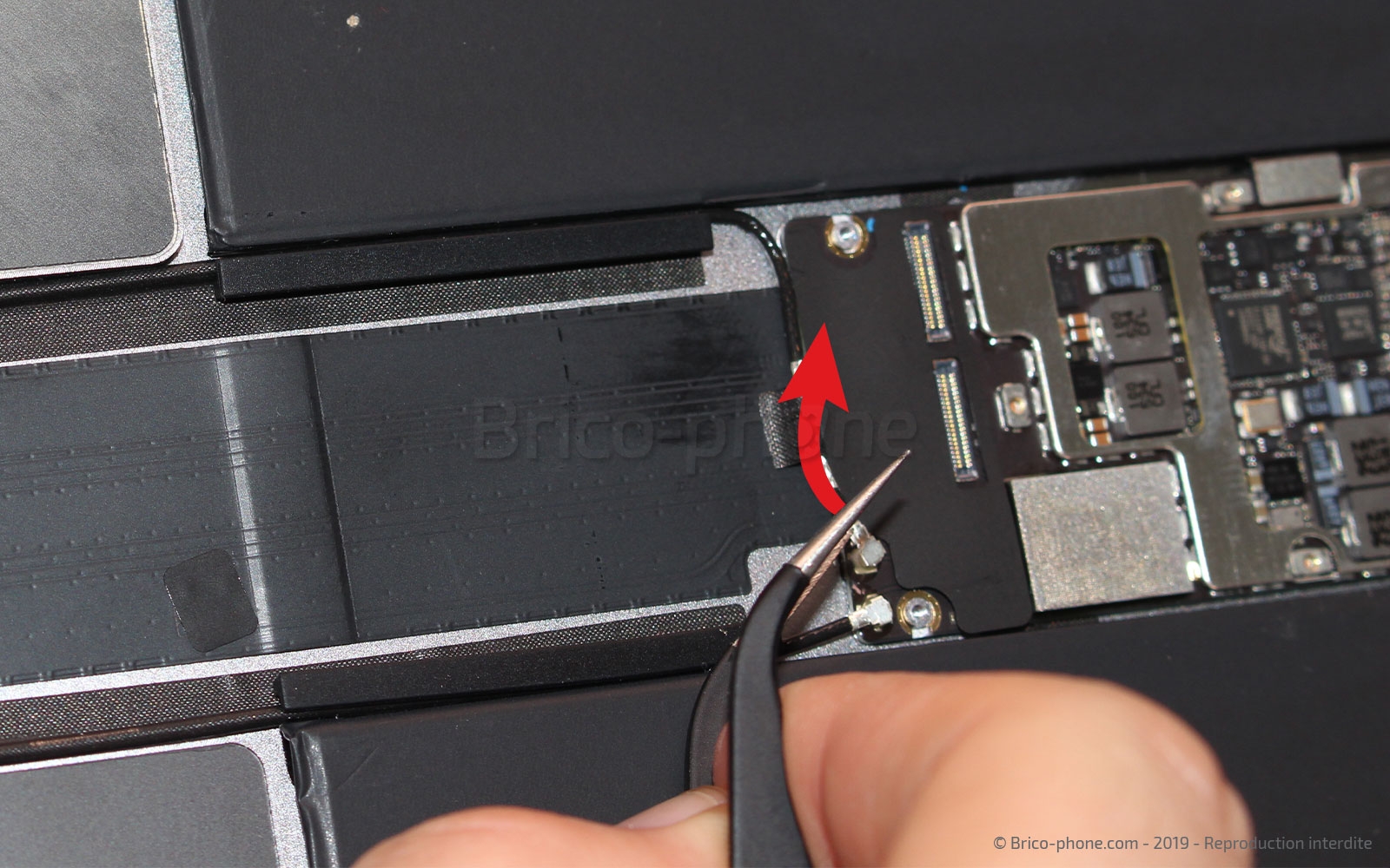 Changement de la batterie sur iPad Pro 12-9 2015 photo 3