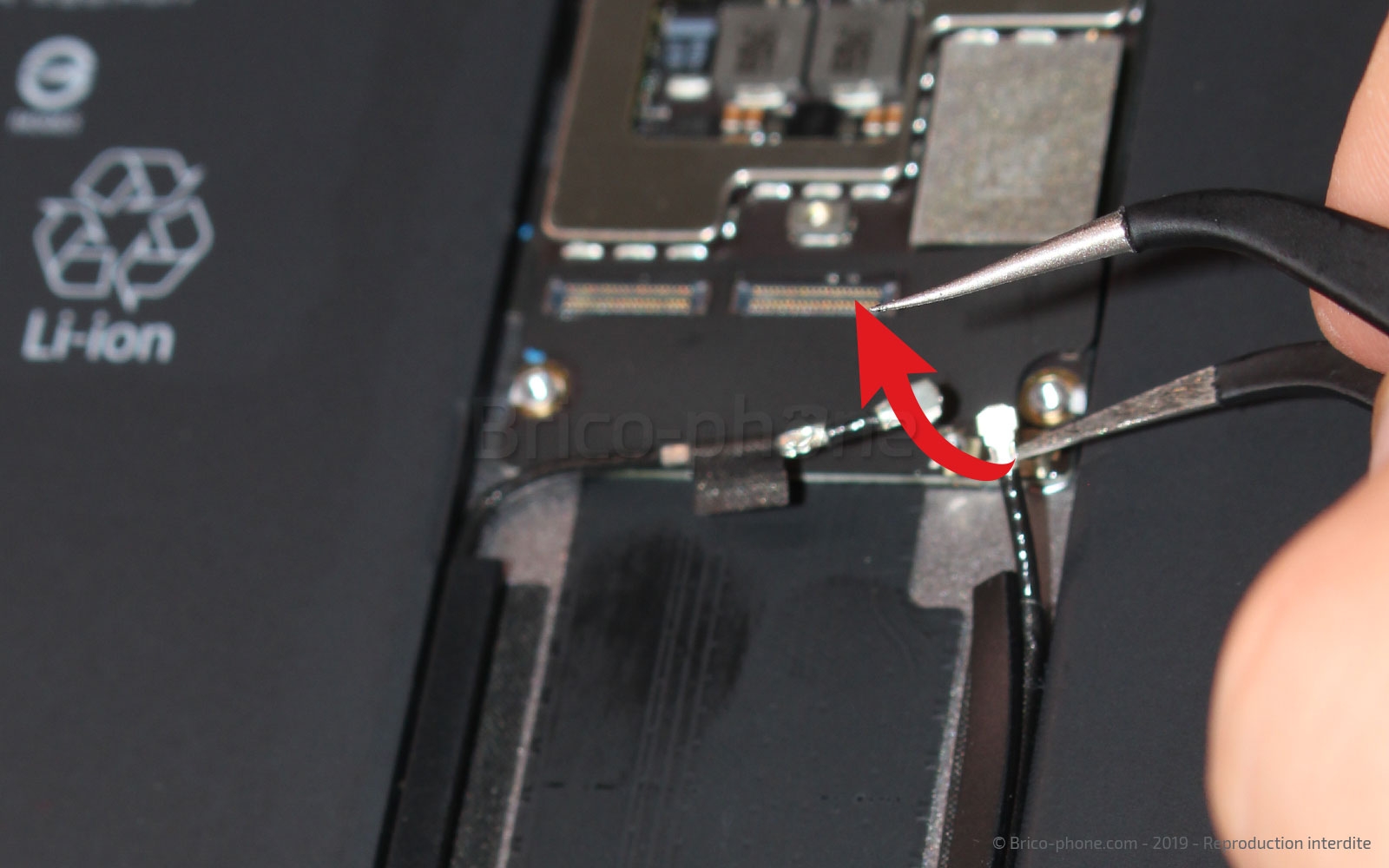 Changement de la batterie sur iPad Pro 12-9 2015 photo 4