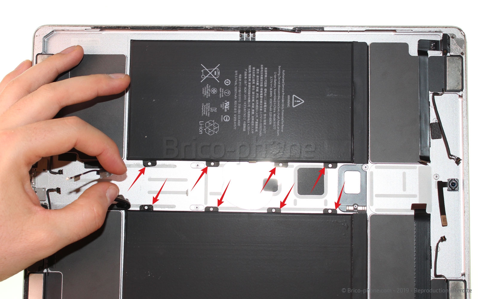 Changez la batterie de votre ipad pro 12.9 (A1584) avec notre tutoriel