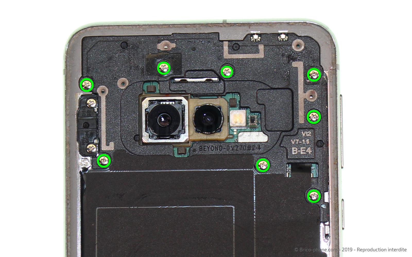 Changement de batterie sur Galaxy S10e photo 2