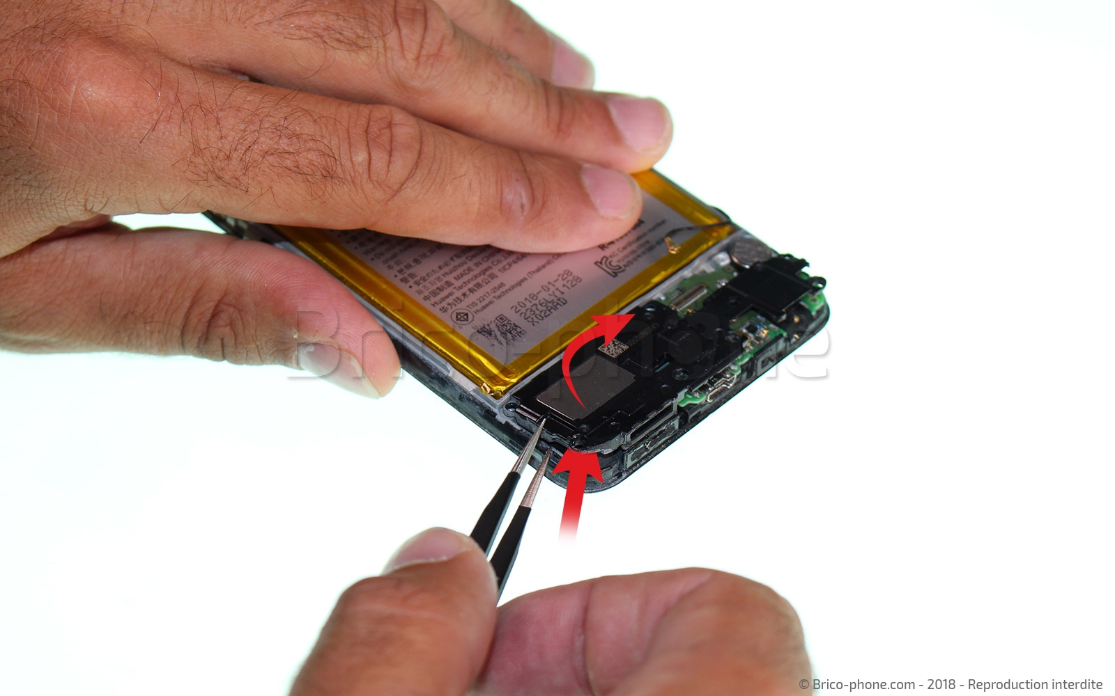 Changement d'écran (vitre+LCD+batterie) sur P Smart 2018 photo 2